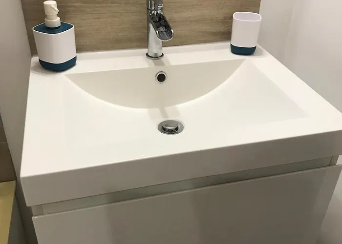 A La Vallee Heureuse Daire *