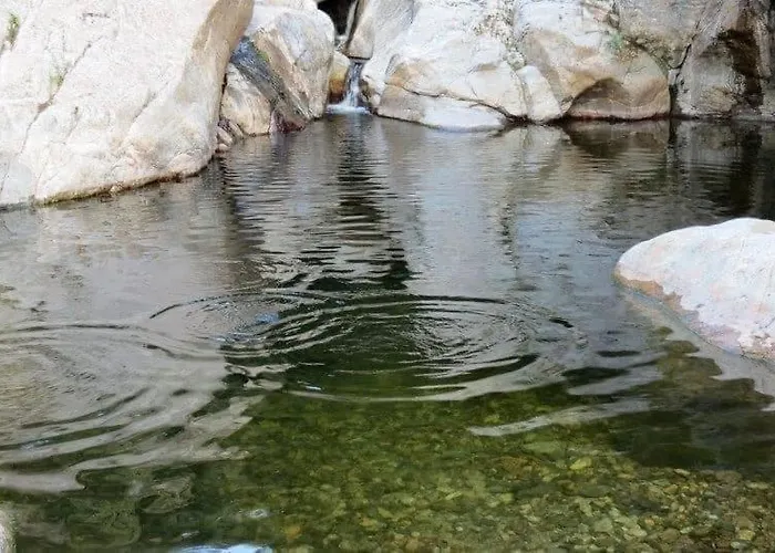 A La Vallee Heureuse Daire *